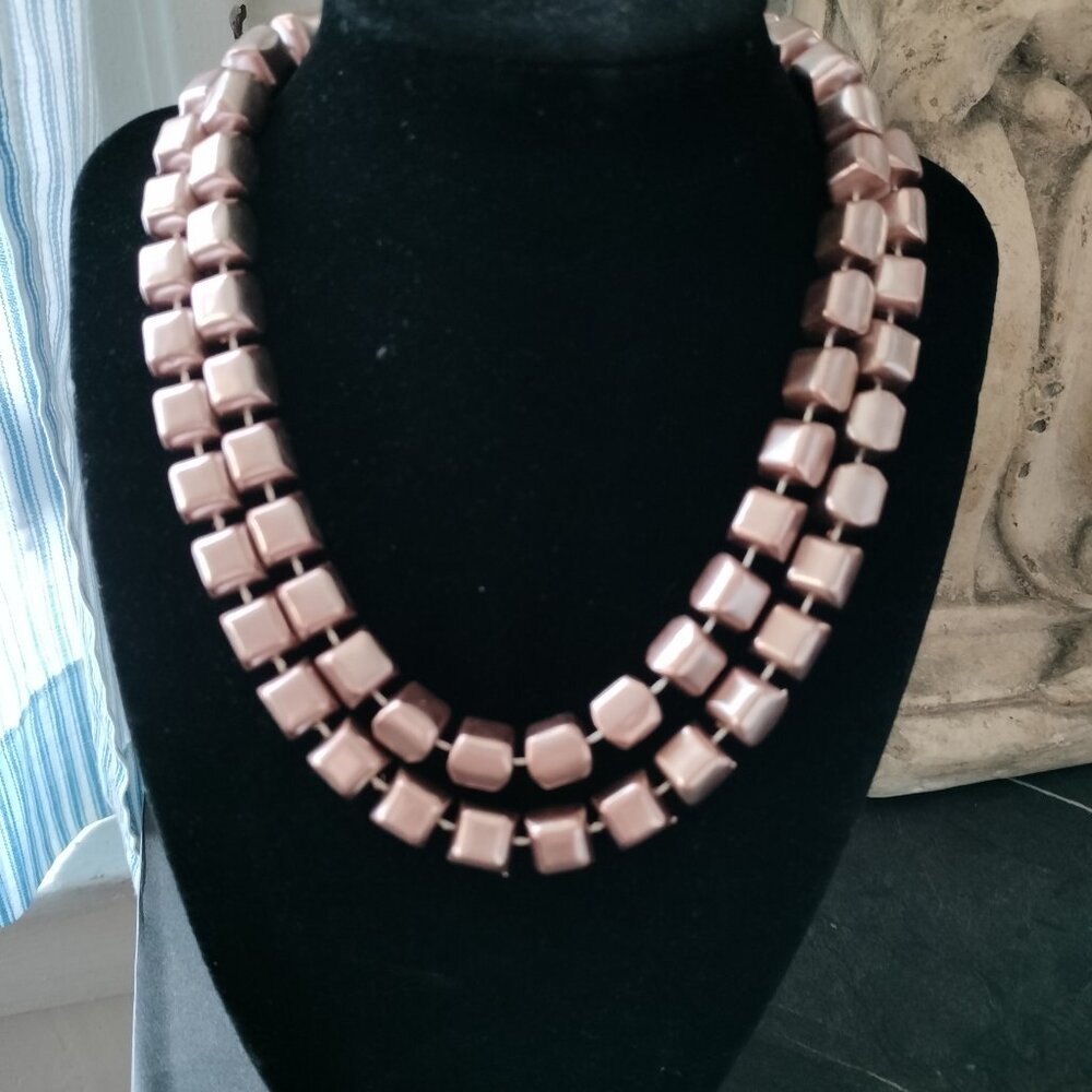 rosegold plastic bead necklace